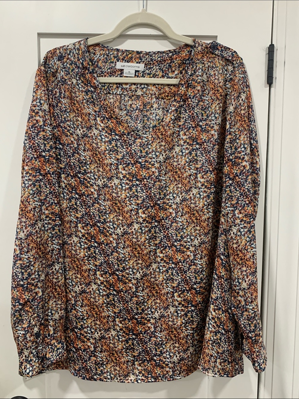 Liz Claiborne Multicolor V-Neck Blouse in Navy, Orange & White XL
